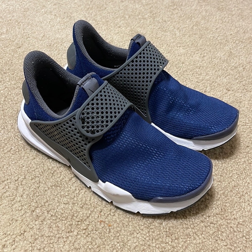 Nike Sockdart